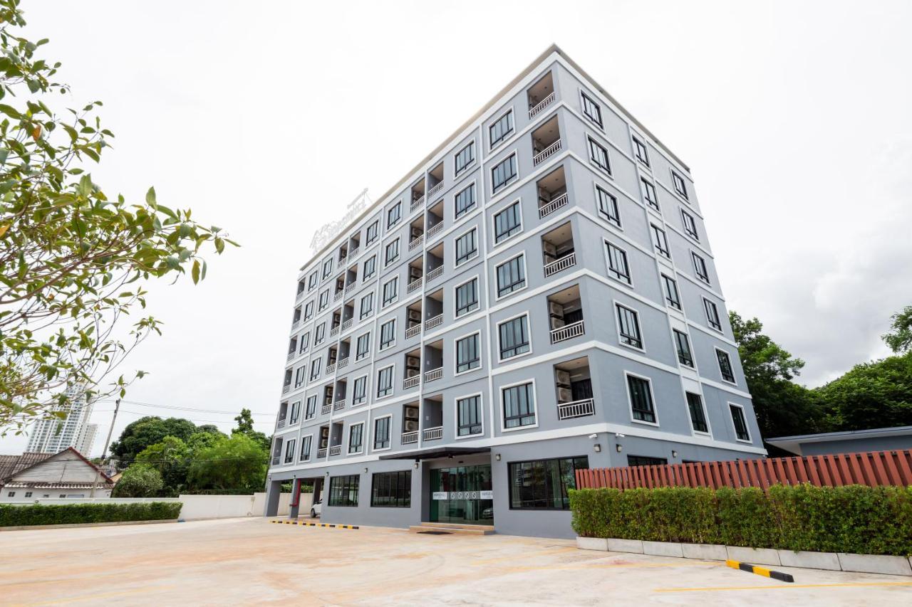 Horsehill Hotel Sriracha Si Racha Exterior foto